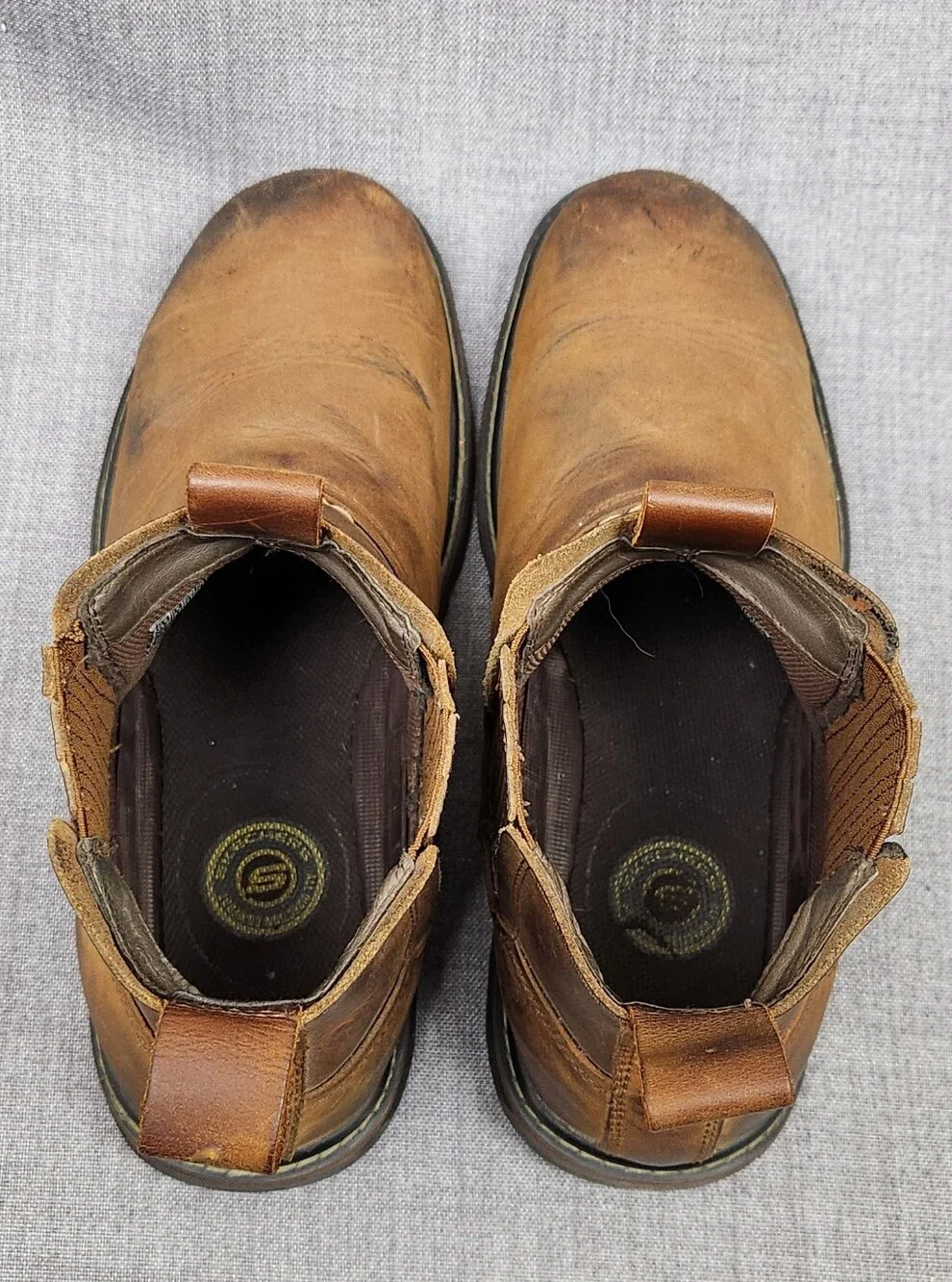 Skechers Brown Leather Chukka Slip-on Boots. Size 11.5